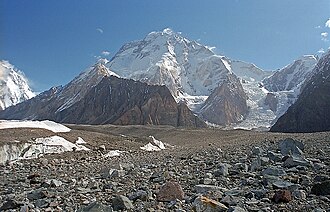 First Ascent of Broad Peak by Wintersteller, Schmuck, Diemberger, Buhl – June 9, 1957