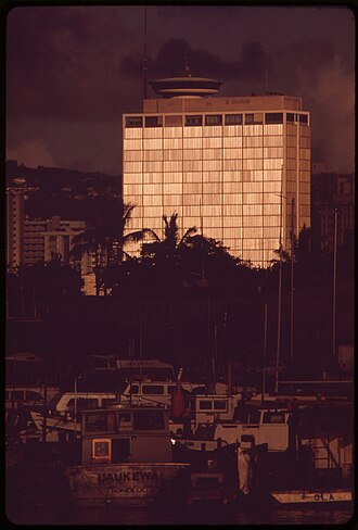 La Ronde Opens as First U.S. Revolving Restaurant in Honolulu, November 21, 1961