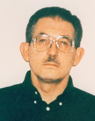 Aldrich Ames Arrested for Soviet Espionage February 21, 1994