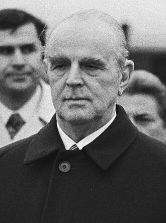 Konstantinos Karamanlis Signs Greece’s EEC Accession Treaty, May 28, 1979