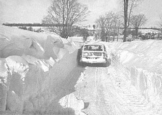 Great Lakes Blizzard Destroys Upstate New York with 3m Snow, January 28, 1977