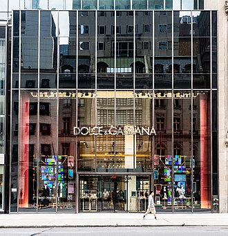 Dolce & Gabbana Apologize After Offensive Shanghai Ad Controversy November 23, 2018