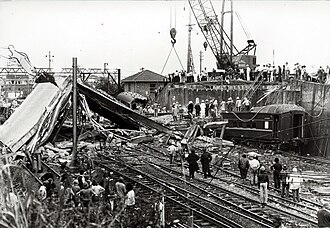 Australia’s Worst Rail Disaster at Granville, Sydney Kills 83 January 18, 1977