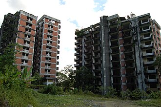 Highland Towers Collapse in Kuala Lumpur Landslide Kills 48, December 11, 1993