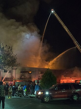 Oakland Warehouse Fire Kills 36 at Artist Collective, December 2, 2016