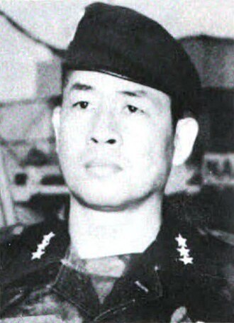 General Cao Văn Viên Leaves South Vietnam as North Vietnamese Advance, April 28, 1975
