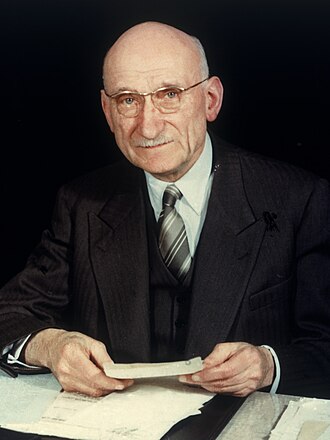 Robert Schuman Becomes French Council President and Foreign Minister, September 5, 1948