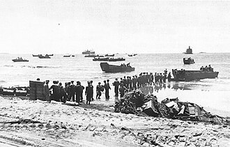 World War II: Operation Persecution Begins, Allied Land at Hollandia, April 22, 1944