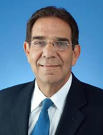 Xavier Suárez Sworn In as Miami’s First Cuban-Born Mayor, November 13, 1985