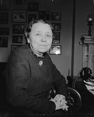 Hattie Caraway First Woman Elected to U.S. Senate January 12, 1932