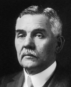 Georges Claude Patents Neon Discharge Tube for Advertising January 19, 1915